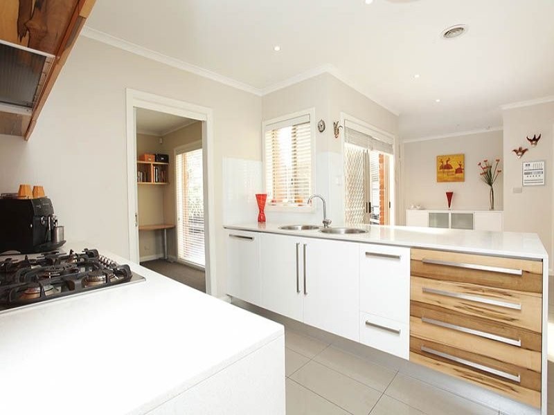 114 Lady Nelson Way, Taylors Lakes VIC 3038