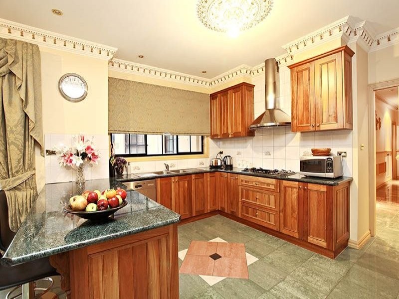 37 Australia Drive, Taylors Lakes VIC 3038