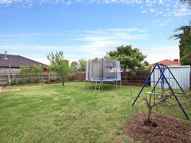 2 Sirius Court, Keilor Downs VIC 3038