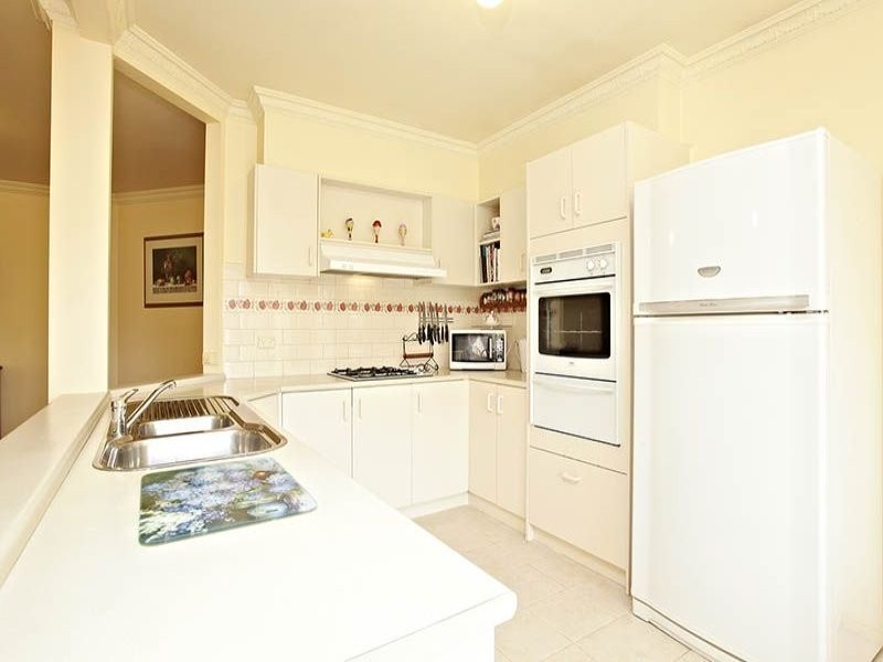 33 Nordic Avenue, Taylors Lakes VIC 3038