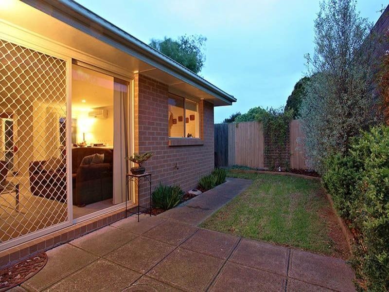 2/75 Swan Street, Keilor Park VIC 3042
