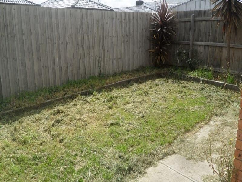 4B Sayvel Close, Sydenham VIC 3037