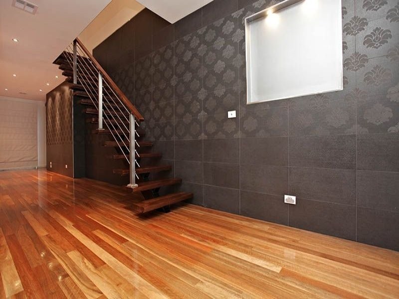 18 Jolimont Street, Caroline Springs VIC 3023