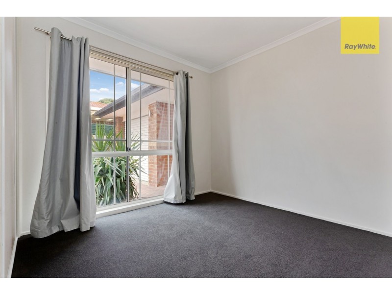 16 Bungarim Wynd, Sydenham VIC 3037