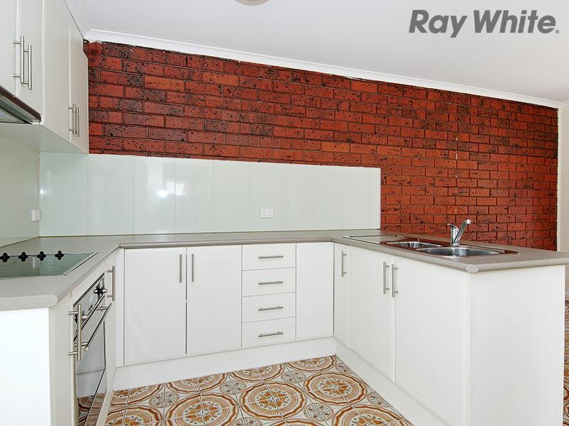 2/42 Kingsley Road, Airport West VIC 3042