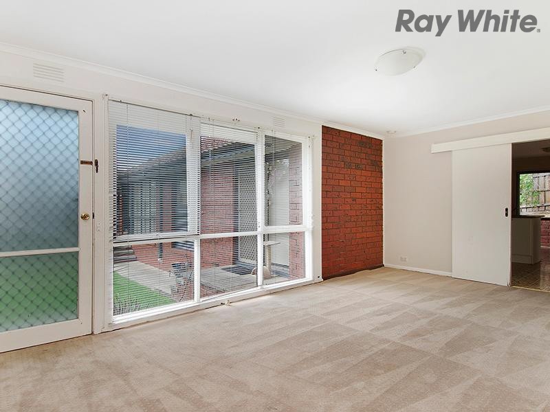2/42 Kingsley Road, Airport West VIC 3042