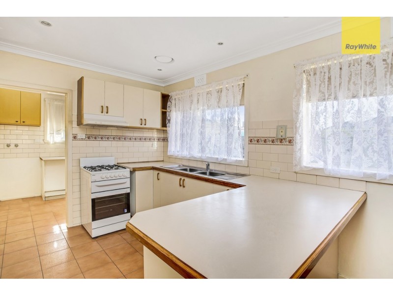 42 St Raphael Street, Avondale Heights VIC 3034