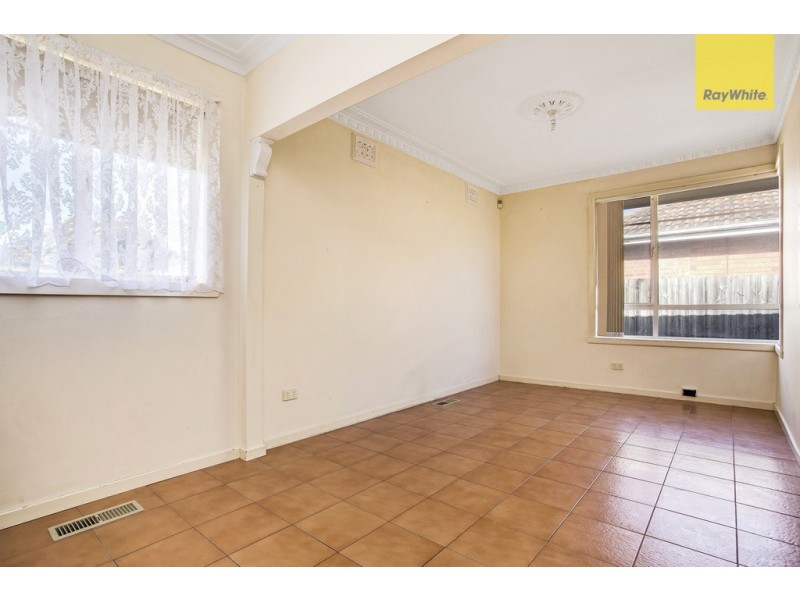 42 St Raphael Street, Avondale Heights VIC 3034