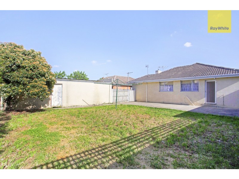42 St Raphael Street, Avondale Heights VIC 3034