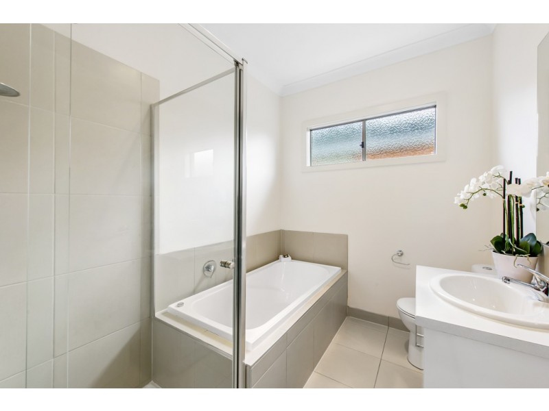 1/29 Pennell Avenue, St Albans VIC 3021