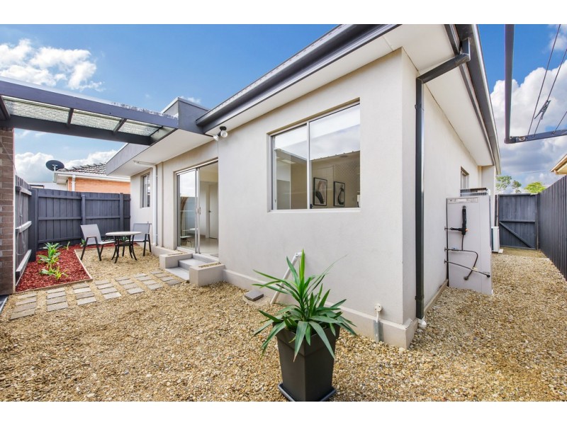1/29 Pennell Avenue, St Albans VIC 3021