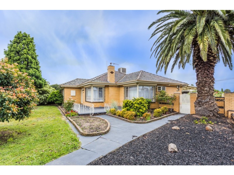 2 Marcia Street, Sunshine West VIC 3020