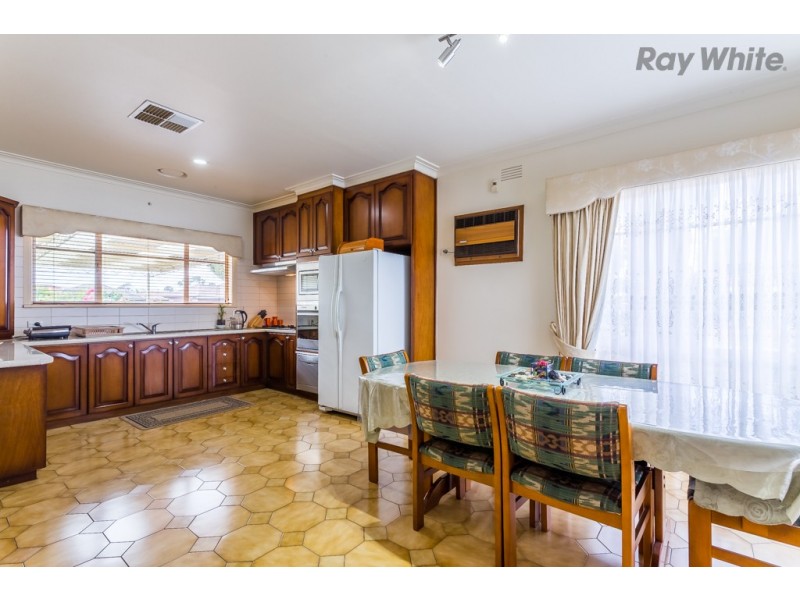 2 Marcia Street, Sunshine West VIC 3020