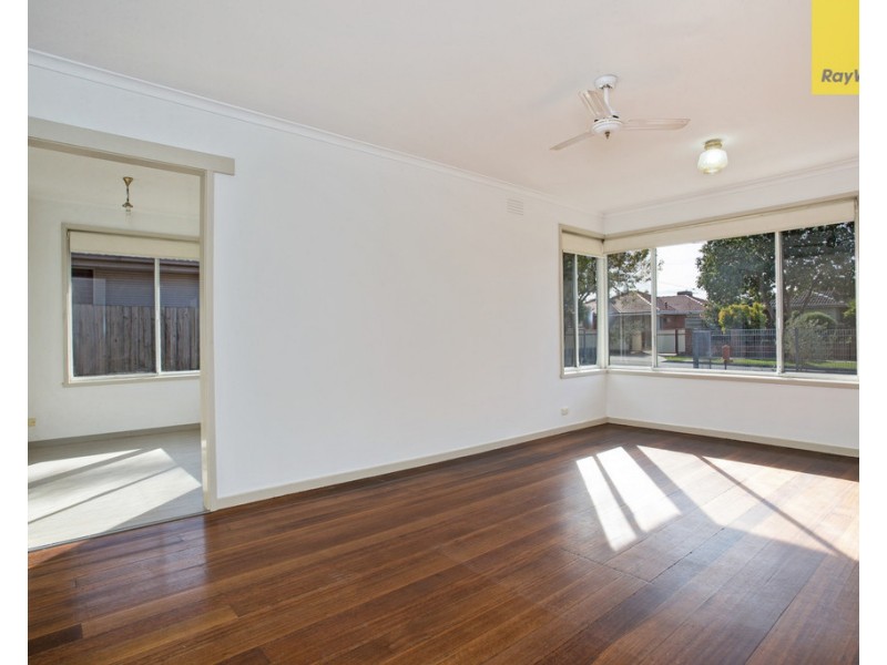 1 Beverley Street, Kings Park VIC 3021