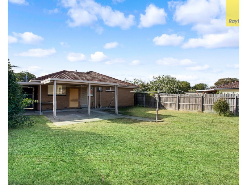 1 Beverley Street, Kings Park VIC 3021