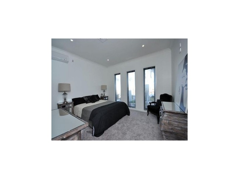 1/322 Melrose Drive, Tullamarine VIC 3043