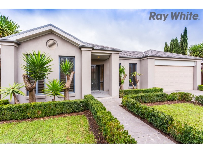 5 York Close, Taylors Hill VIC 3037