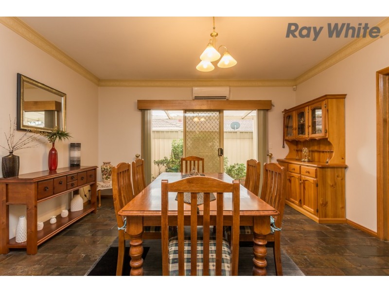 4 Poa Court, Delahey VIC 3037