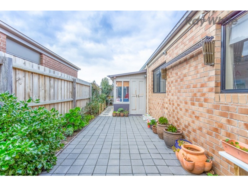20 Devonport court, Taylors Hill VIC 3037