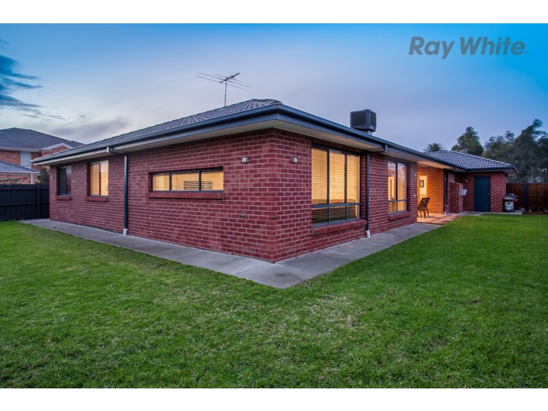 25 St Kilda Parade, Taylors Hill VIC 3037