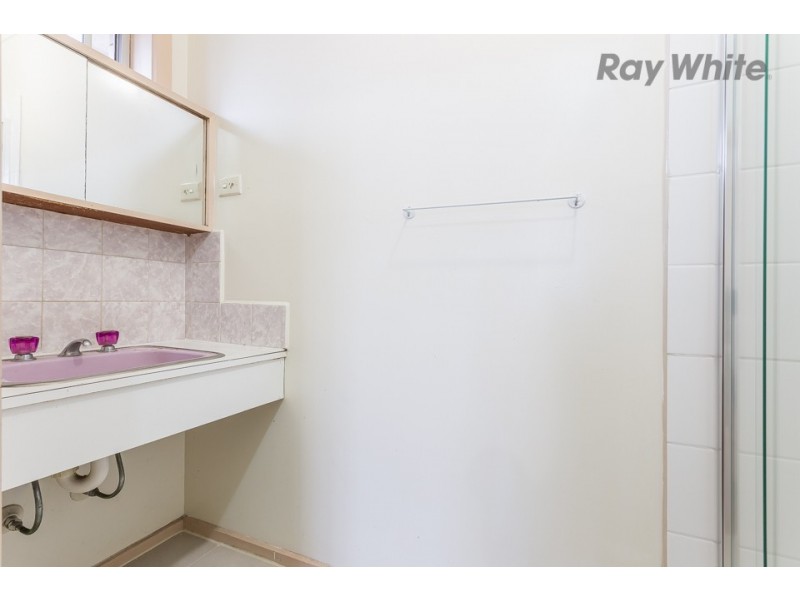 13 Clover Street, St Albans VIC 3021