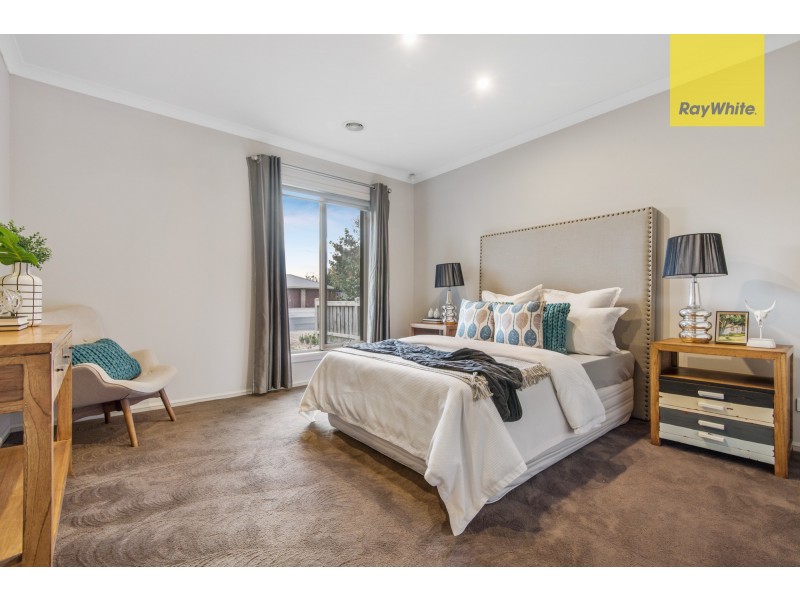 15 Alvis Close, Taylors Hill VIC 3037