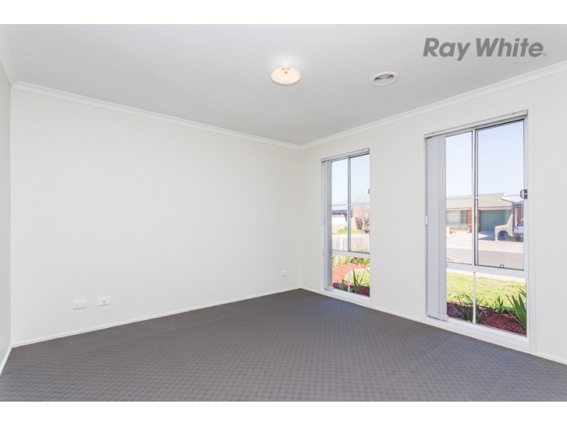 14 Elgin Close, Hillside VIC 3037