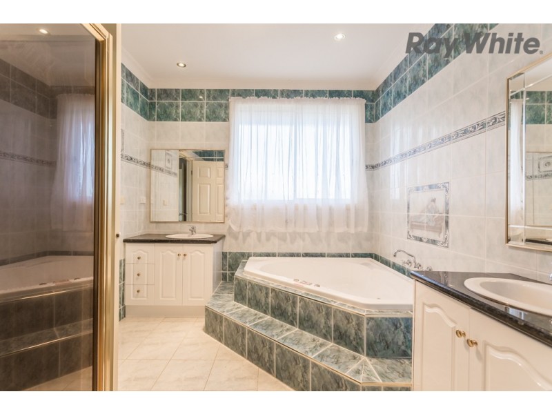 57 Tasman Crescent, Taylors Lakes VIC 3038