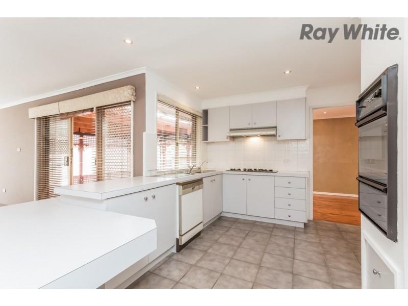 72 Lady Nelson Way, Taylors Lakes VIC 3038