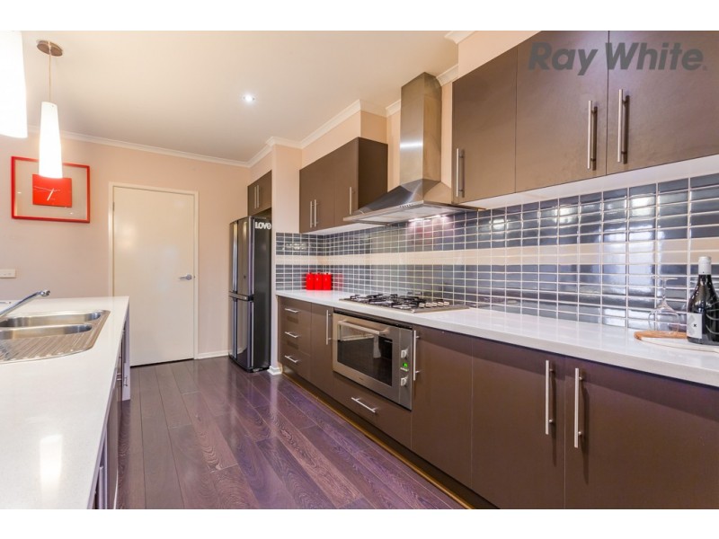 52 Barringo Way, Caroline Springs VIC 3023