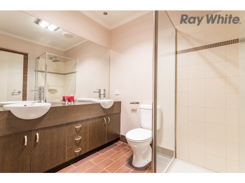 52 Barringo Way, Caroline Springs VIC 3023