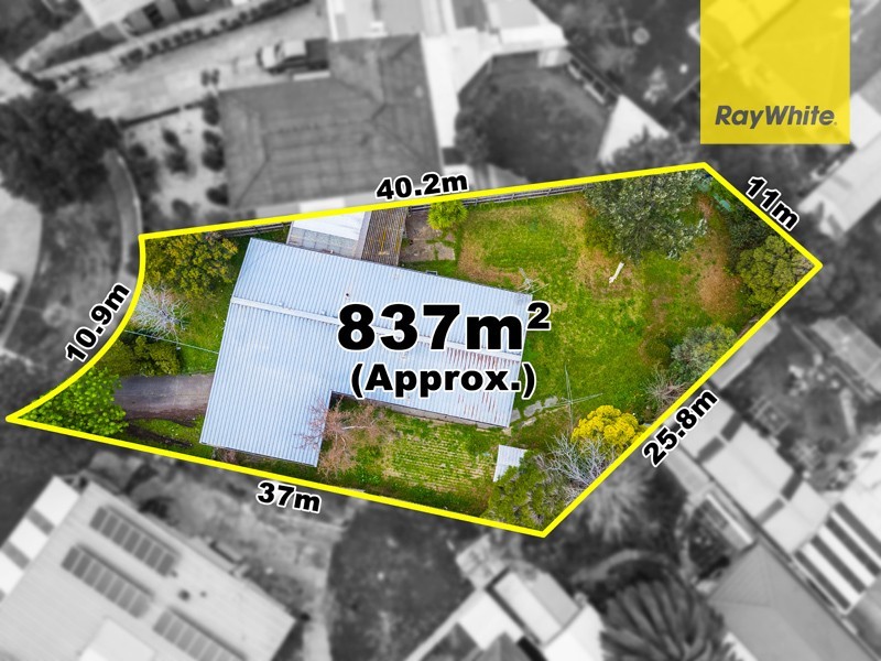 31 Chelmsford Crescent, St Albans VIC 3021