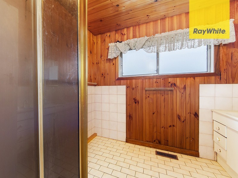 31 Chelmsford Crescent, St Albans VIC 3021