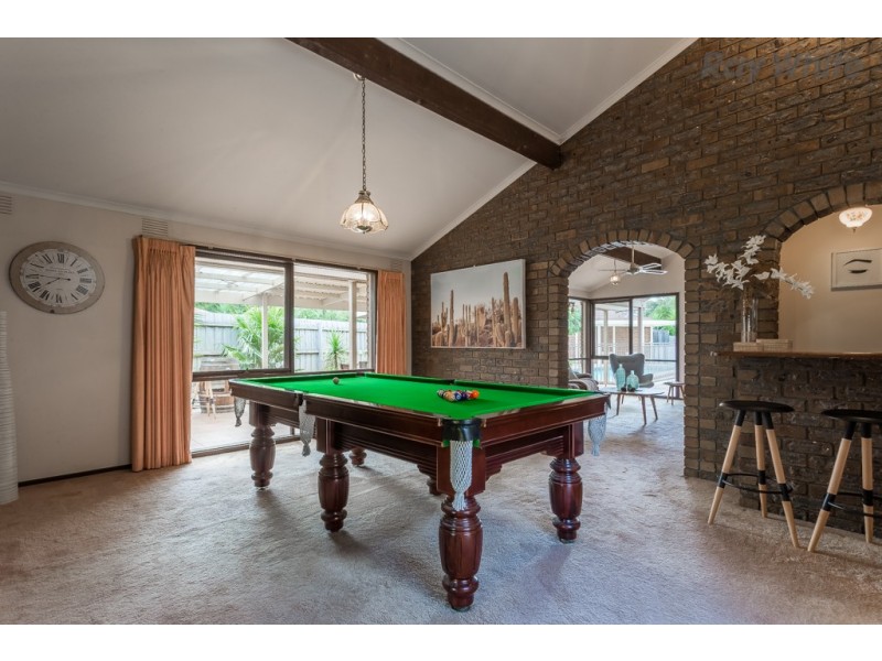 12 Akma Court, Taylors Lakes VIC 3038