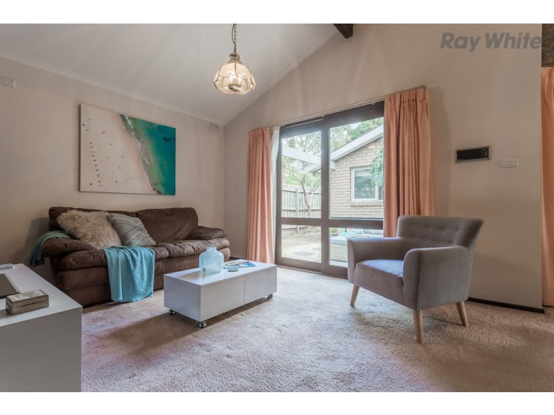 12 Akma Court, Taylors Lakes VIC 3038