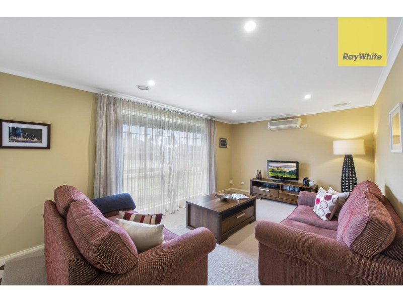 2/5 Marriot Road, Keilor Downs VIC 3038