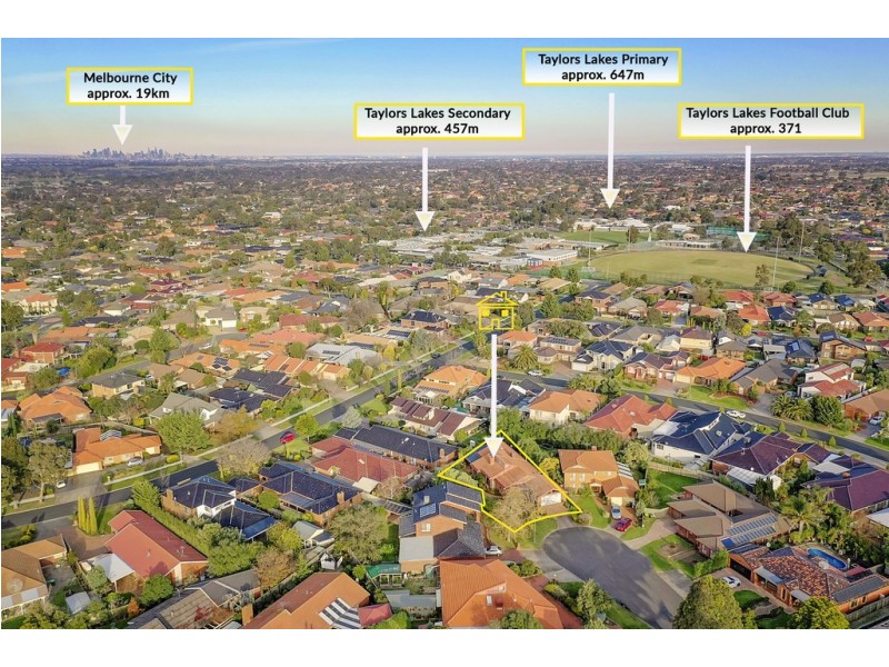 13 Constellation Court, Taylors Lakes VIC 3038