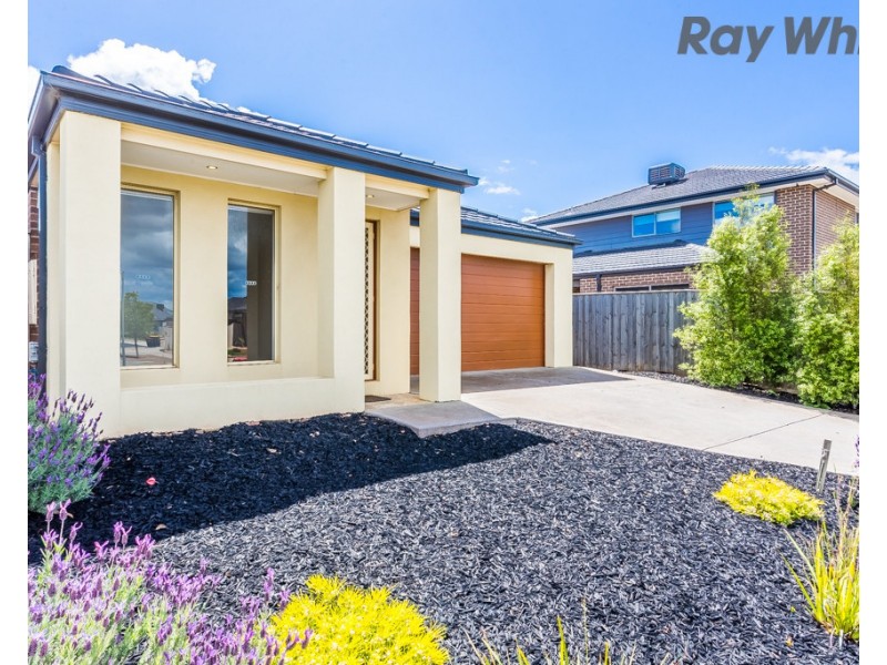 10 Sunningdale Drive, Hillside VIC 3037