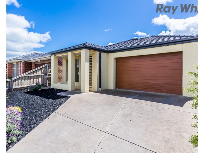 10 Sunningdale Drive, Hillside VIC 3037
