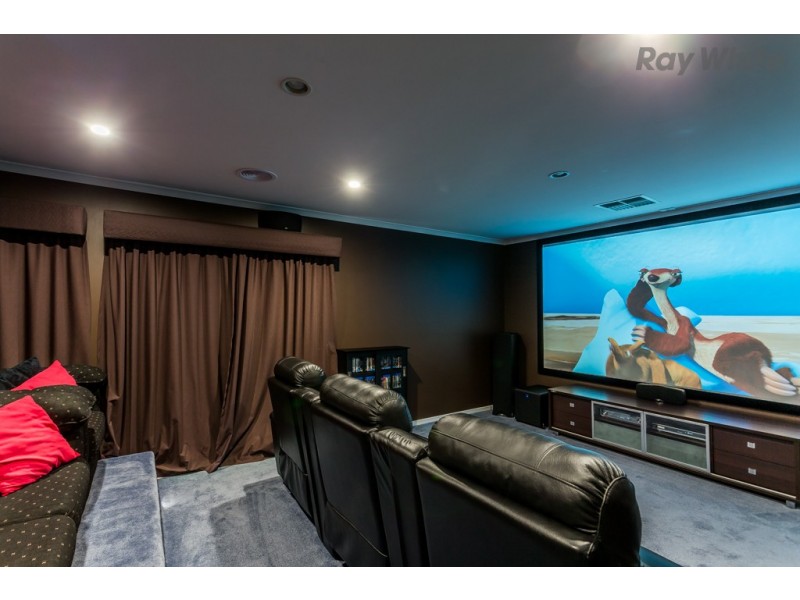 12 Treasury Place, Taylors Hill VIC 3037