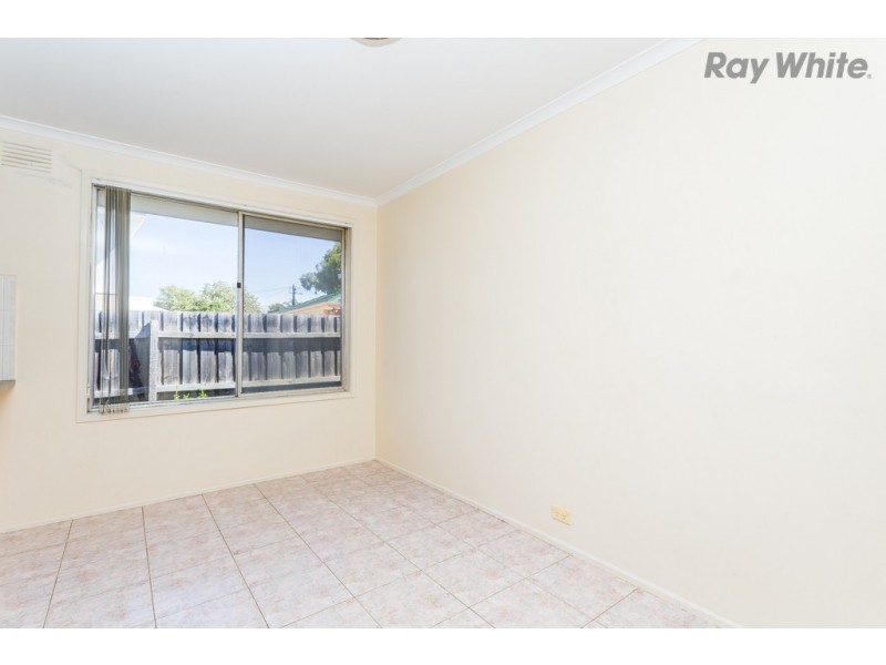 11 Calverton Road, Kealba VIC 3021