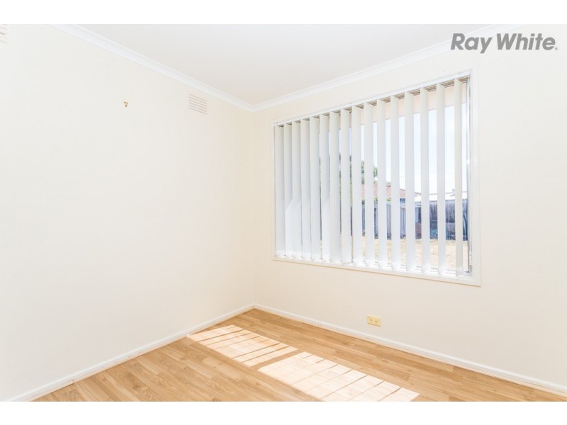 11 Calverton Road, Kealba VIC 3021