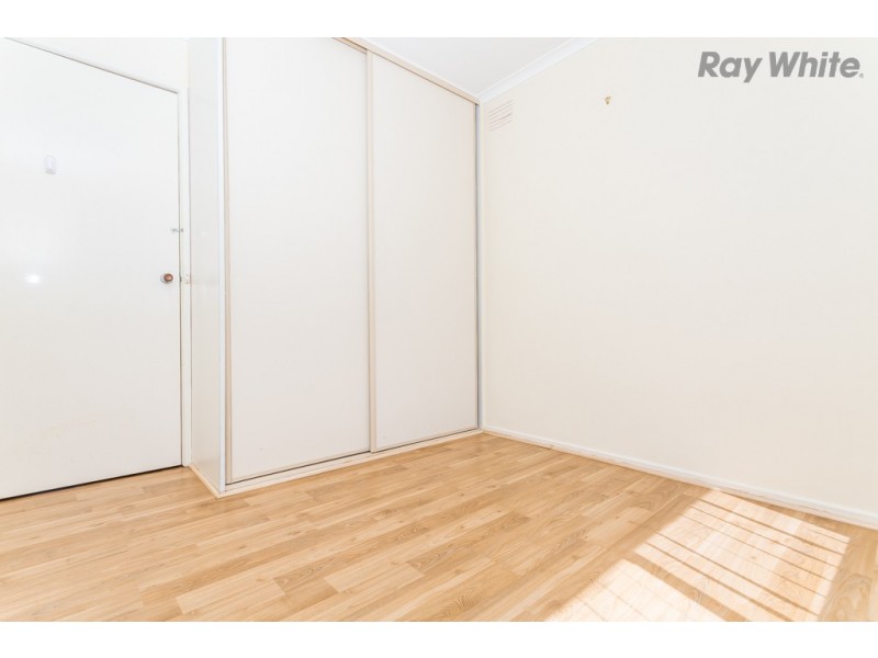 11 Calverton Road, Kealba VIC 3021