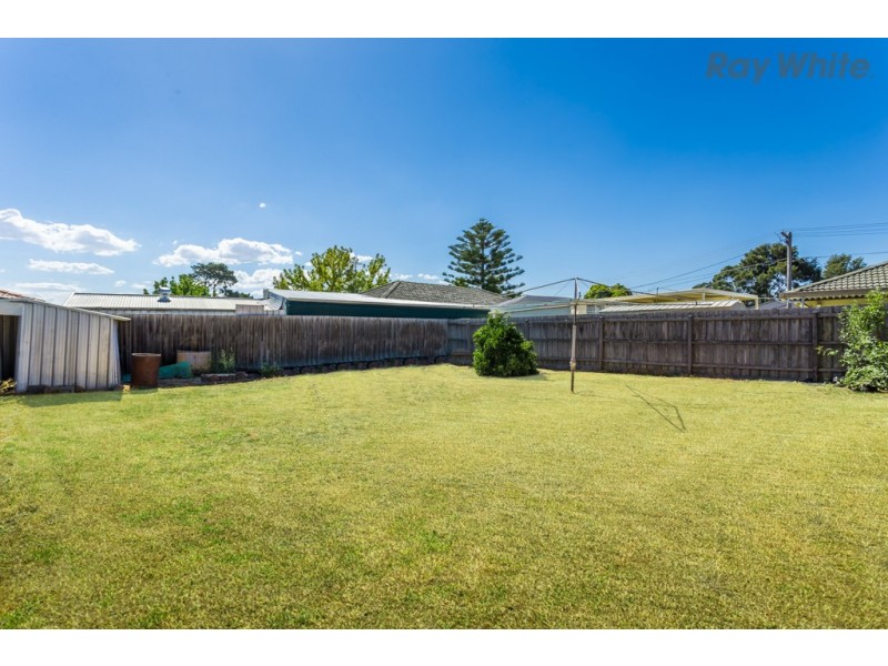 11 Calverton Road, Kealba VIC 3021
