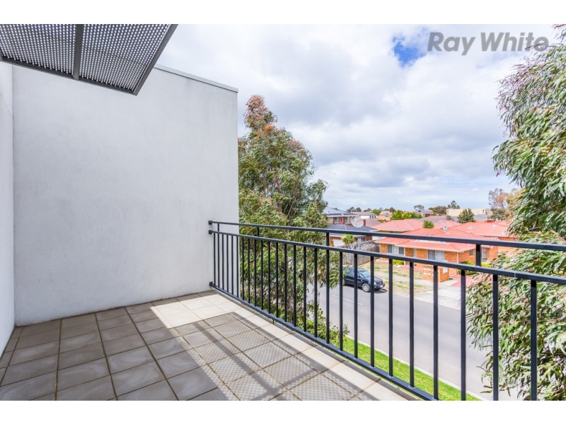 13/21 Trickey Avenue, Sydenham VIC 3037