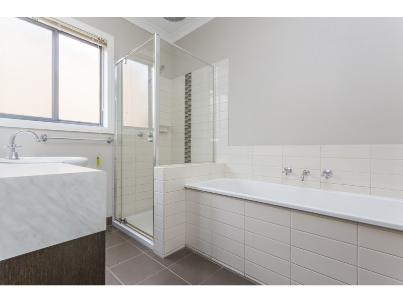 22 Viridian Drive, Hillside VIC 3037