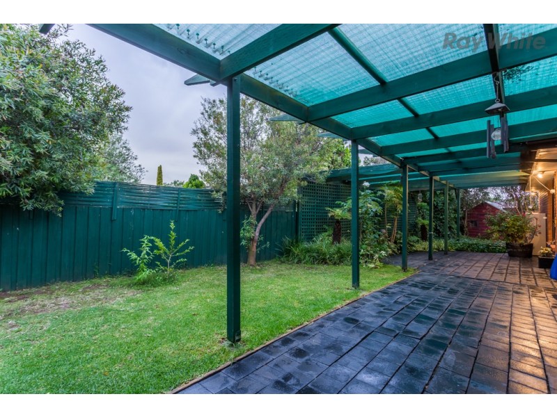 2 Oates Court, Taylors Lakes VIC 3038