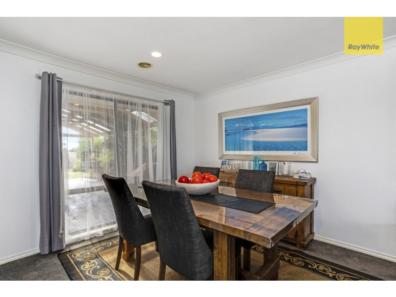 25 Kanmore Crescent, Hillside VIC 3037