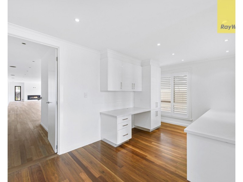 37 Bellbird Avenue, Taylors Lakes VIC 3038