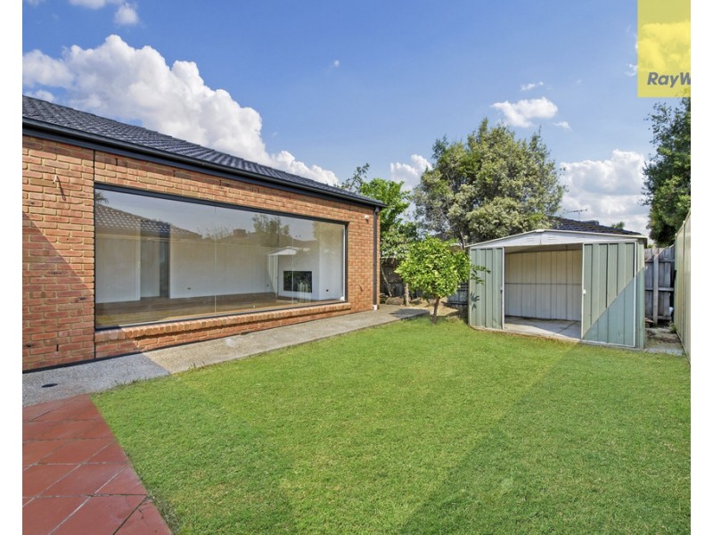 37 Bellbird Avenue, Taylors Lakes VIC 3038